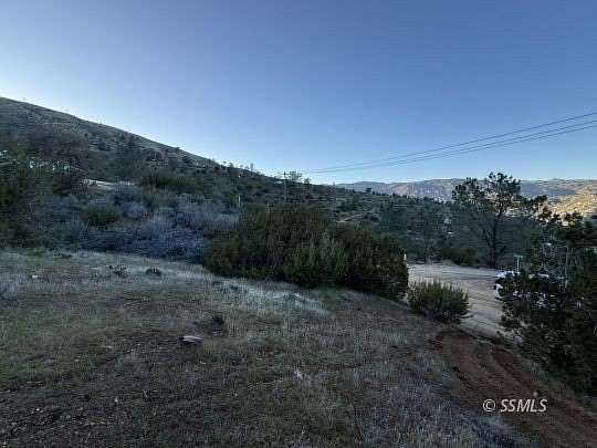 4.37 Acres of Residential Land for Sale in Bodfish, California
