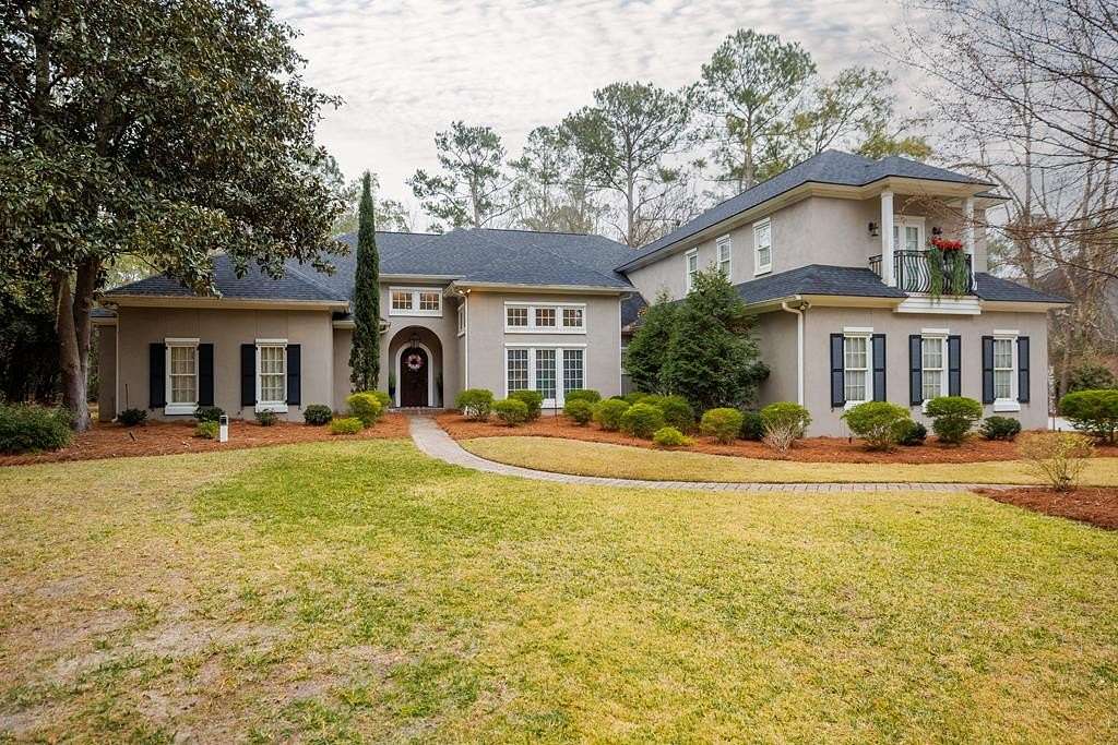 1.6 Acres of Residential Land with Home for Sale in Valdosta, Georgia