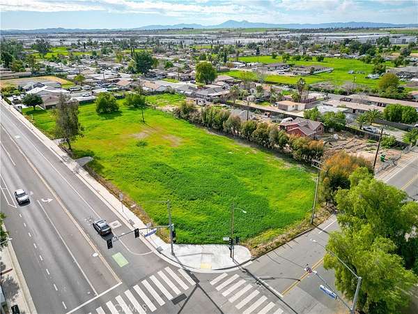1.34 Acres of Mixed-Use Land for Sale in Moreno Valley, California
