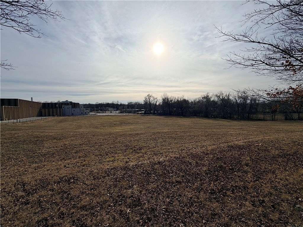 7.63 Acres of Land for Sale in Decatur, Arkansas