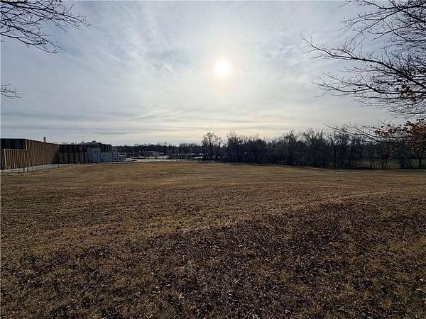 7.63 Acres of Land for Sale in Decatur, Arkansas