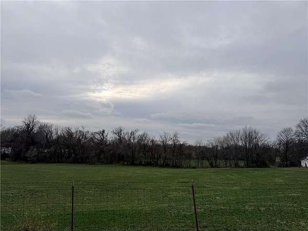 7.63 Acres of Land for Sale in Decatur, Arkansas