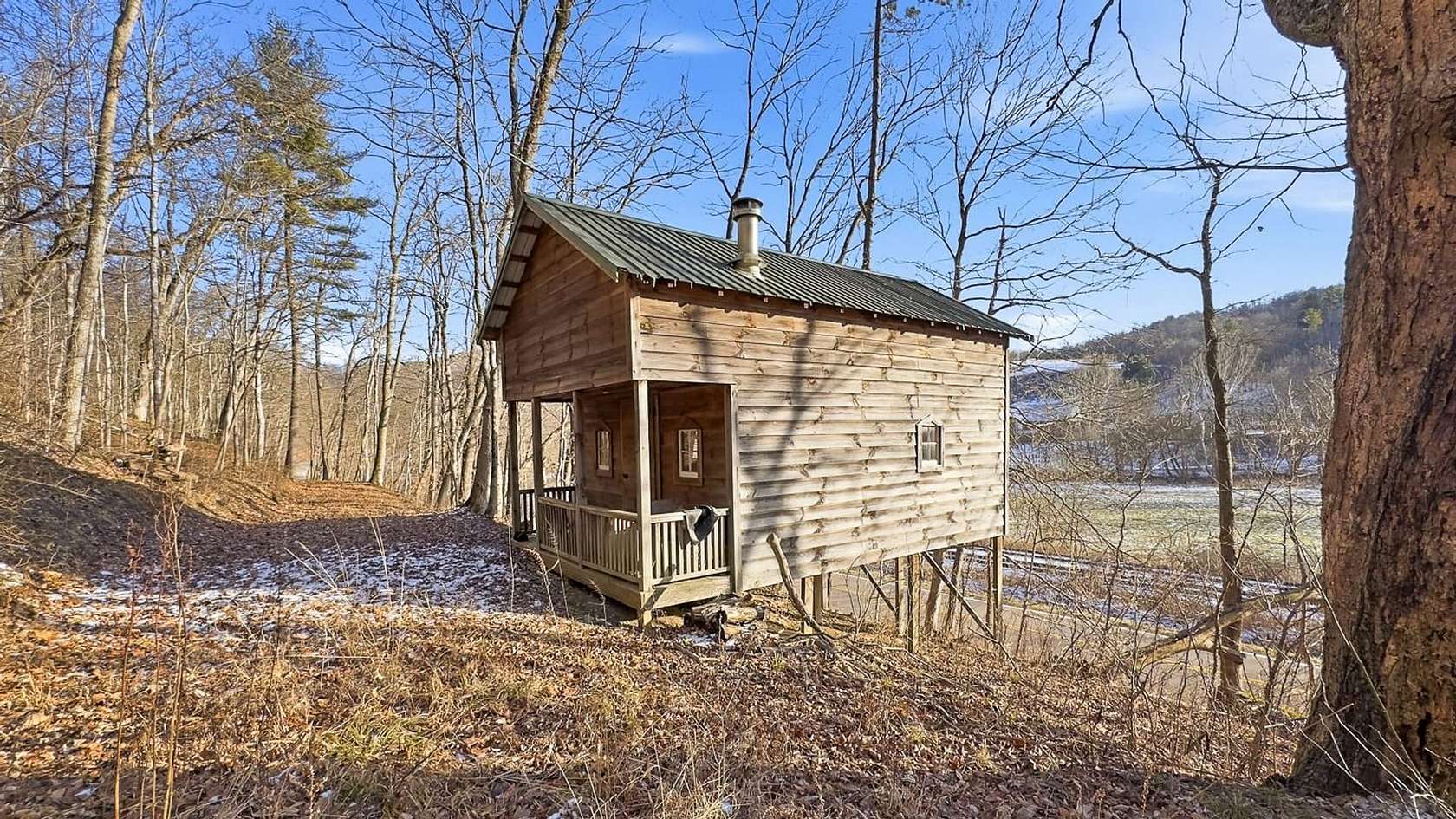 27 Acres of Recreational Land for Sale in Beallsville, Ohio