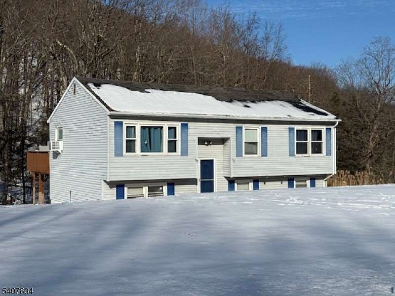 1.74 Acres of Residential Land with Home for Sale in Vernon Township, New Jersey