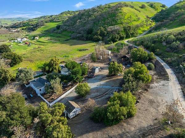 20 Acres of Agricultural Land with Home for Sale in Hollister, California