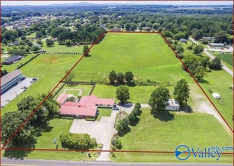 10 Acres of Residential Land for Sale in New Market, Alabama