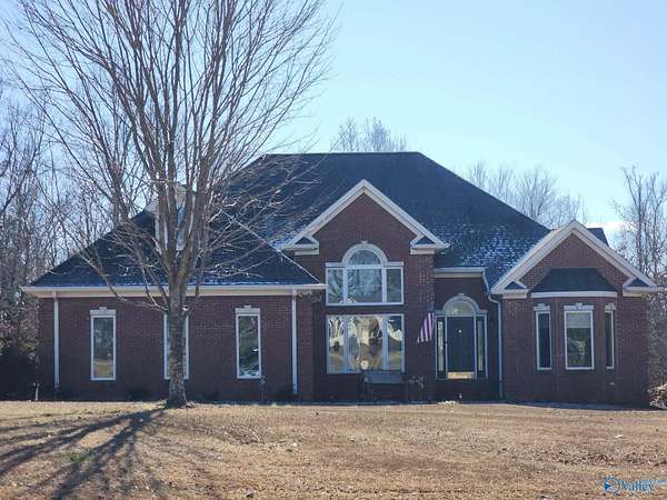 5.2 Acres of Residential Land with Home for Sale in Vinemont, Alabama