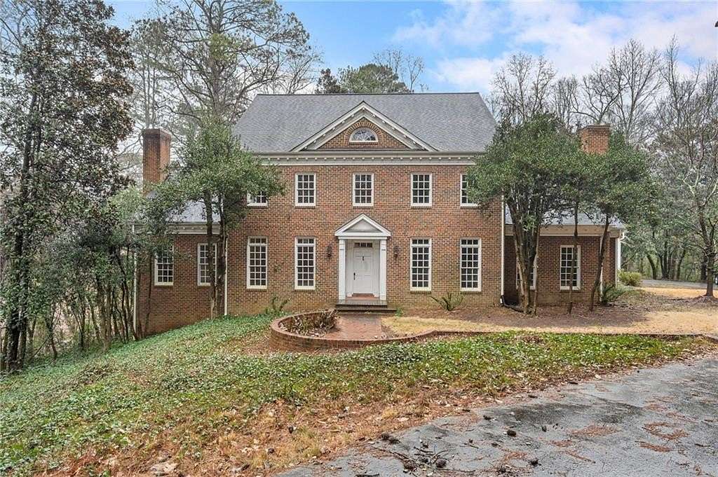 1.5 Acres of Residential Land with Home for Sale in Atlanta, Georgia
