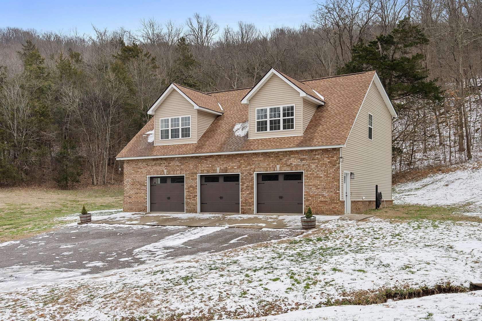 12.1 Acres of Land with Home for Sale in Christiana, Tennessee