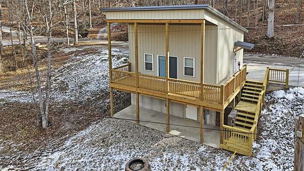 1 Acre of Residential Land with Home for Sale in Laurelville, Ohio