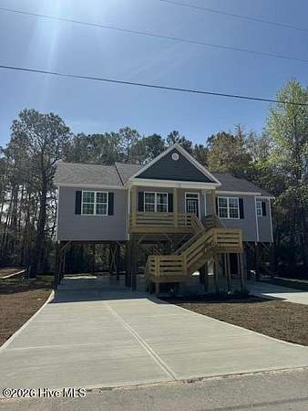 2.4 Acres of Land with Home for Sale in Sneads Ferry, North Carolina