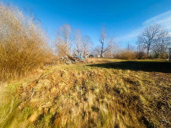 1.1 Acres of Residential Land for Sale in Burkesville, Kentucky