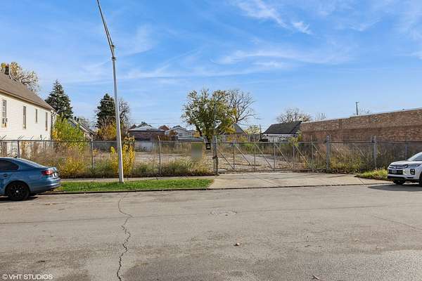 0.07 Acres of Commercial Land for Sale in Chicago, Illinois