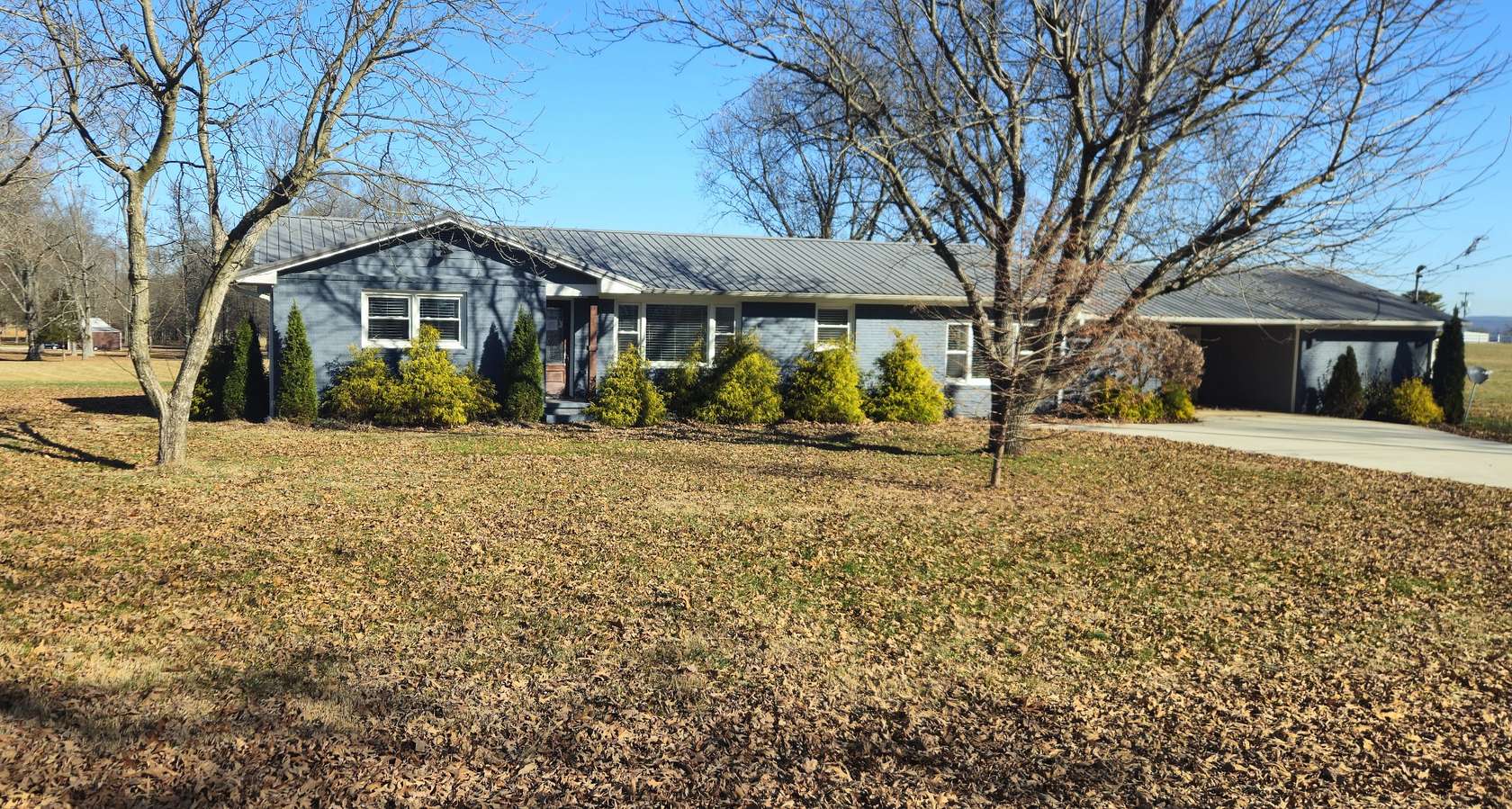 16.7 Acres of Land with Home for Sale in Huntland, Tennessee