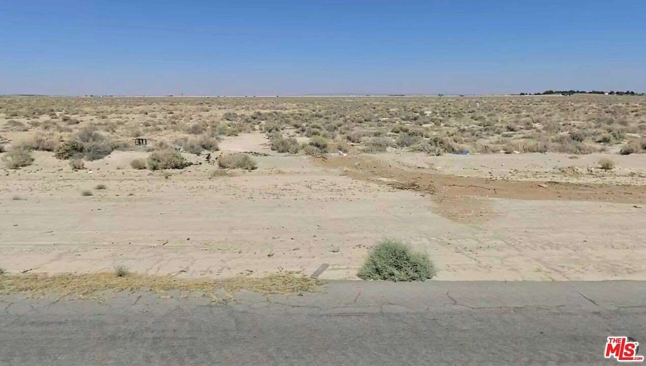 19.6 Acres of Land for Sale in Lancaster, California