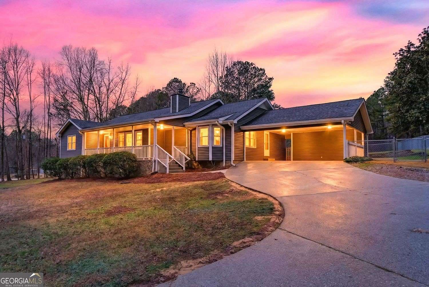 5 Acres of Land with Home for Sale in Fayetteville, Georgia