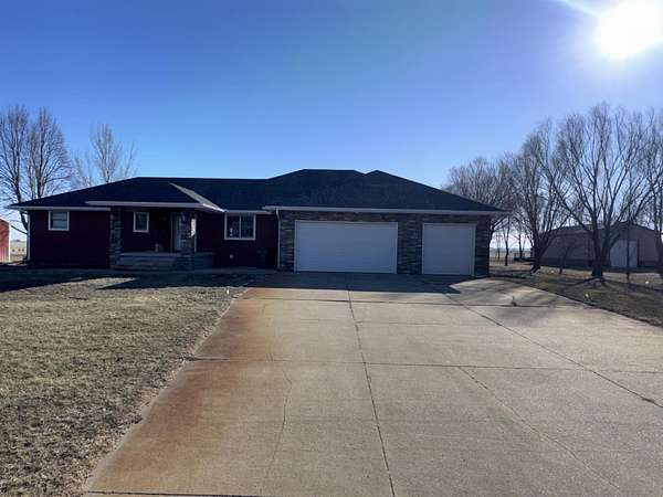 2.2 Acres of Residential Land with Home for Sale in Sergeant Bluff, Iowa