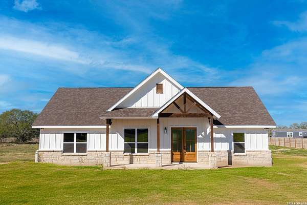 1.52 Acres of Residential Land with Home for Sale in Poteet, Texas