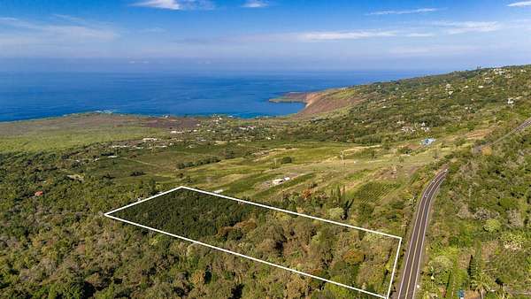 11.9 Acres of Land with Home for Sale in Captain Cook, Hawaii
