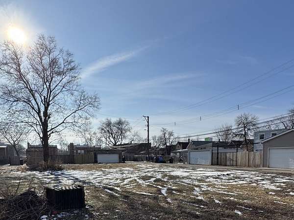 0.07 Acres of Residential Land for Sale in Chicago, Illinois