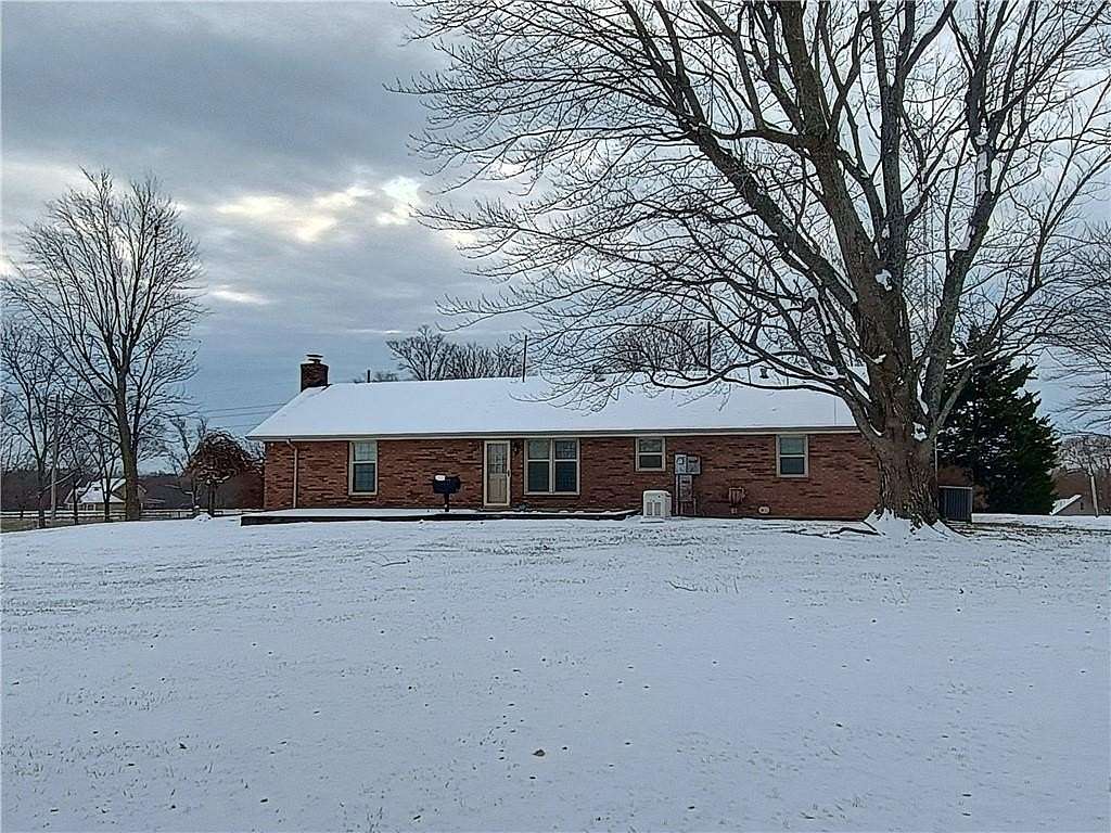 5 Acres of Residential Land with Home for Sale in Pleasant Hill, Missouri