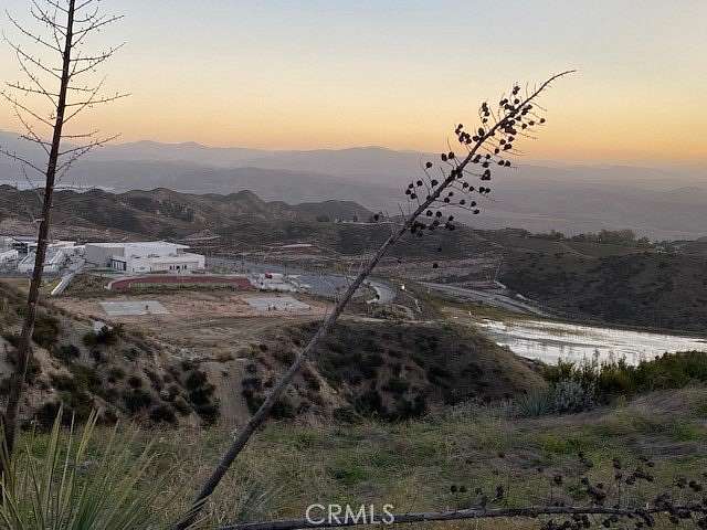 19.9 Acres of Agricultural Land for Sale in Castaic, California