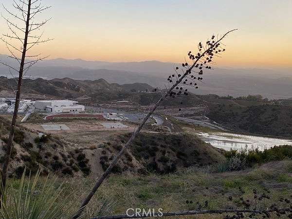 19.9 Acres of Agricultural Land for Sale in Castaic, California