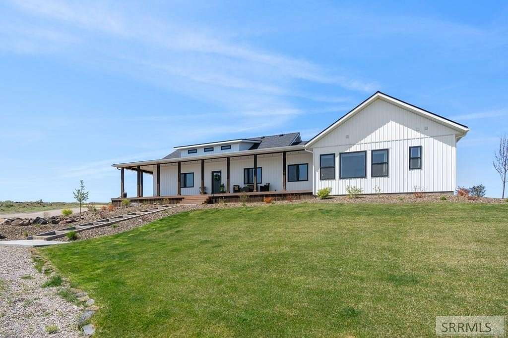 5.67 Acres of Residential Land with Home for Sale in Menan, Idaho