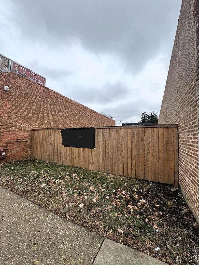 0.07 Acres of Commercial Land for Sale in Chicago, Illinois