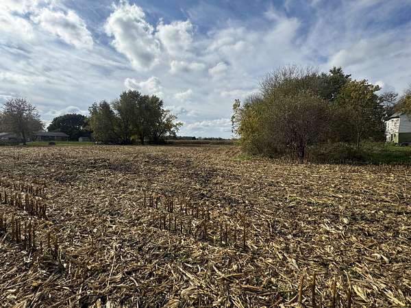 1.27 Acres of Residential Land for Sale in Big Bend, Wisconsin