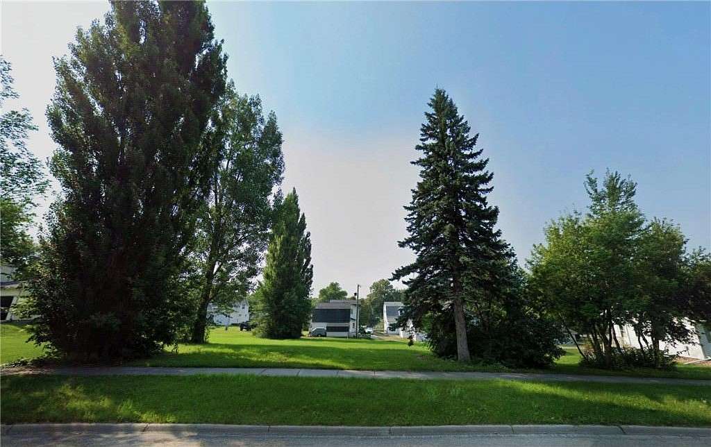 0.28 Acres of Land for Sale in Crookston, Minnesota