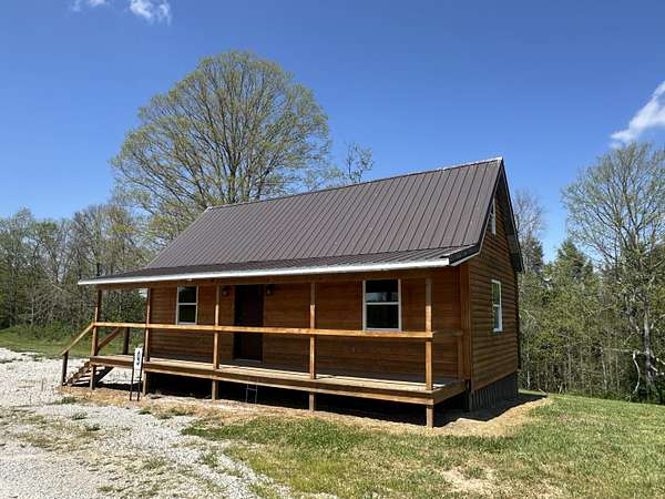 0.97 Acres of Land with Home for Sale in McKee, Kentucky