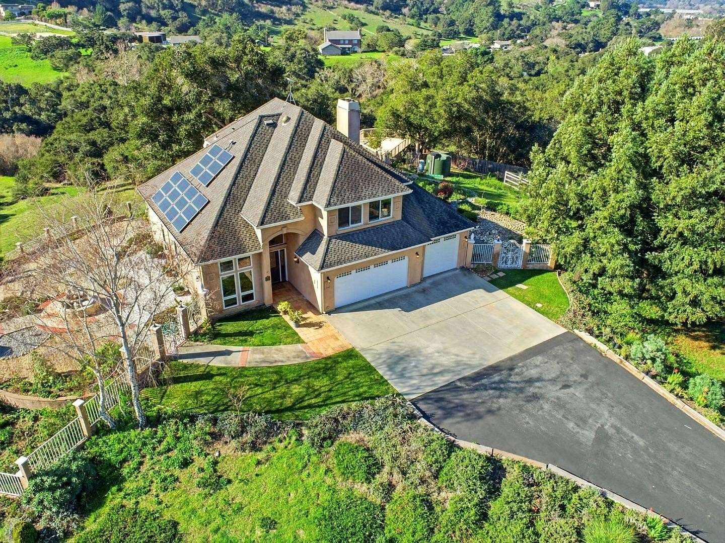 5.46 Acres of Residential Land with Home for Sale in Aromas, California