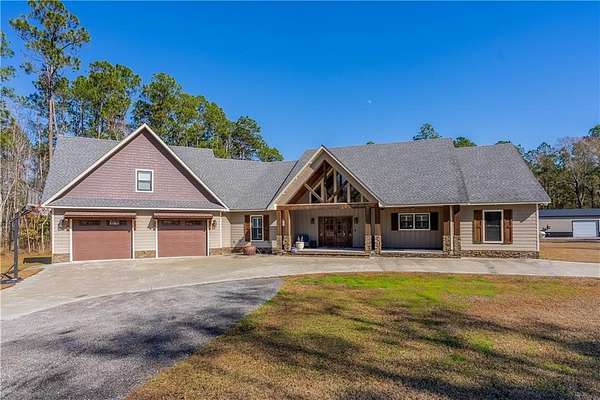 4 Acres of Land with Home for Sale in Blackshear, Georgia