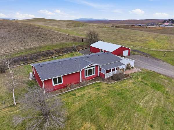 9.85 Acres of Land with Home for Sale in Spangle, Washington