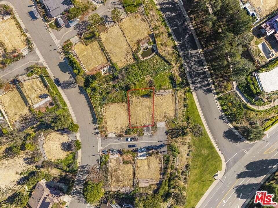 0.2 Acres of Residential Land for Sale in Pacific Palisades, California