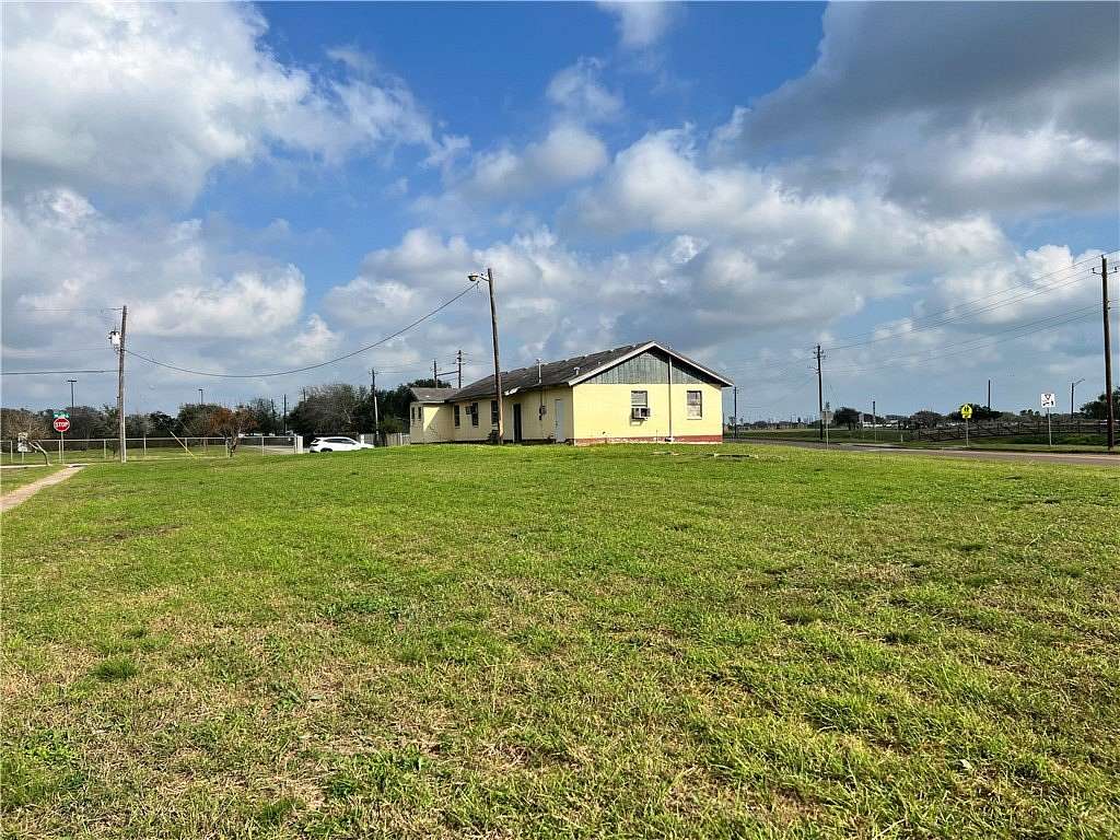 0.51 Acres of Improved Residential Land for Sale in Corpus Christi, Texas