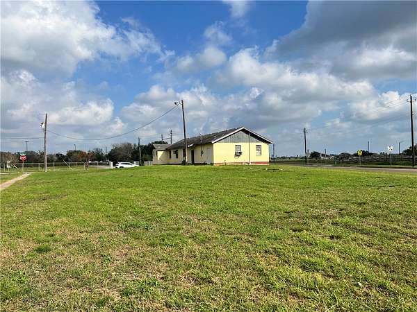 0.51 Acres of Improved Residential Land for Sale in Corpus Christi, Texas