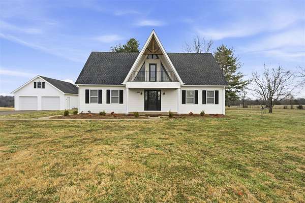 2 Acres of Residential Land with Home for Sale in Bowling Green, Kentucky