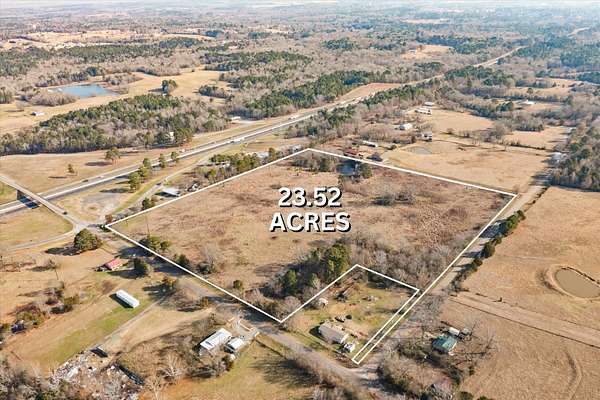 23.5 Acres of Recreational Land for Sale in Kilgore, Texas