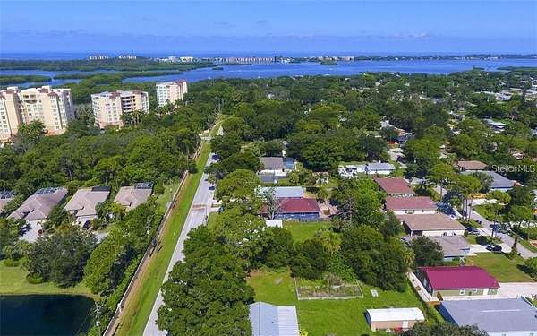 0.22 Acres of Residential Land for Sale in Sarasota, Florida