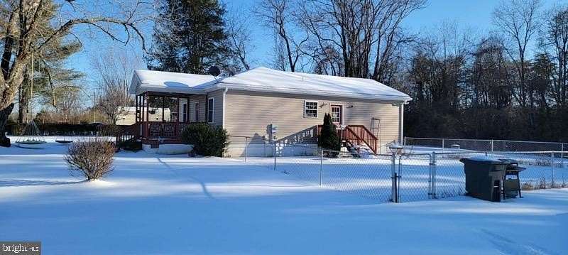 2.5 Acres of Residential Land with Home for Sale in Gordonsville, Virginia