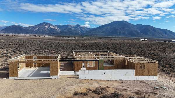 5.47 Acres of Residential Land with Home for Sale in El Prado, New Mexico