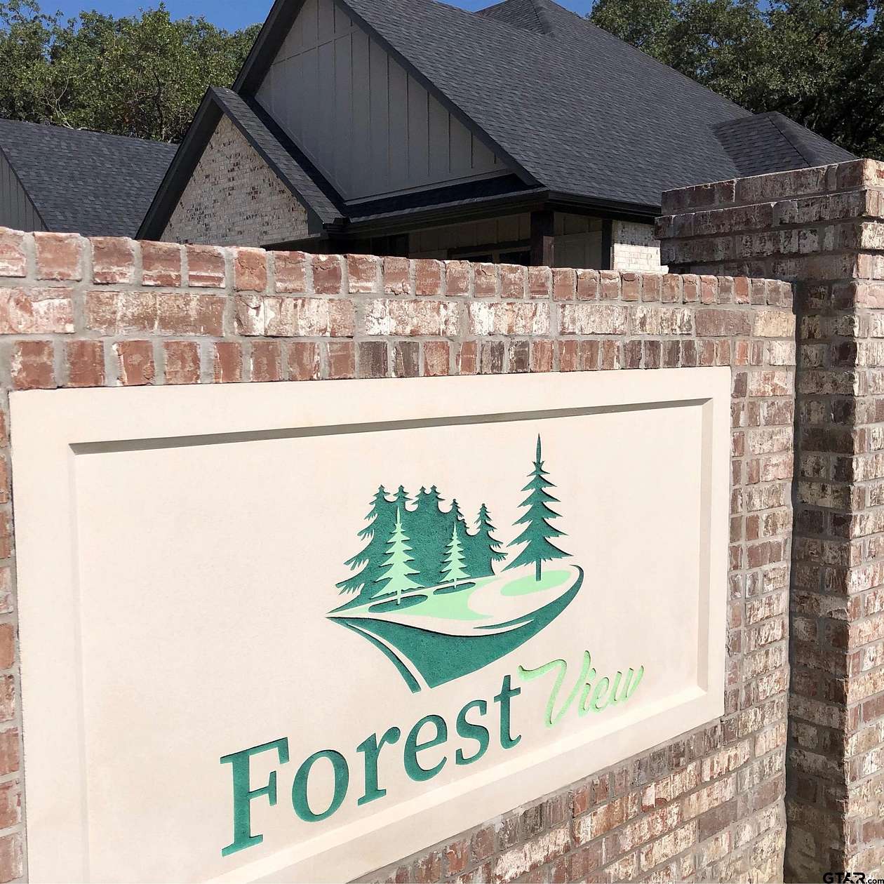 0.53 Acres of Residential Land for Sale in Mineola, Texas