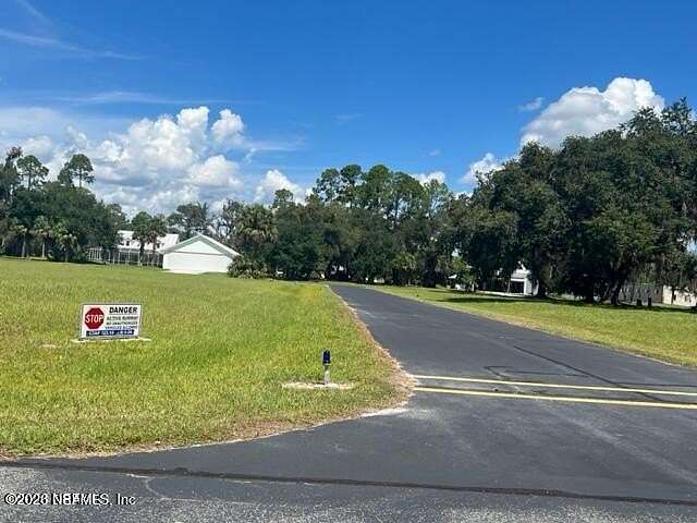 1 Acre of Land for Sale in Crescent City, Florida
