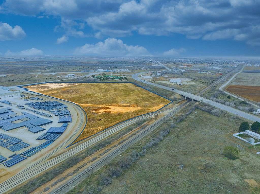 22 Acres of Commercial Land for Sale in Snyder, Texas