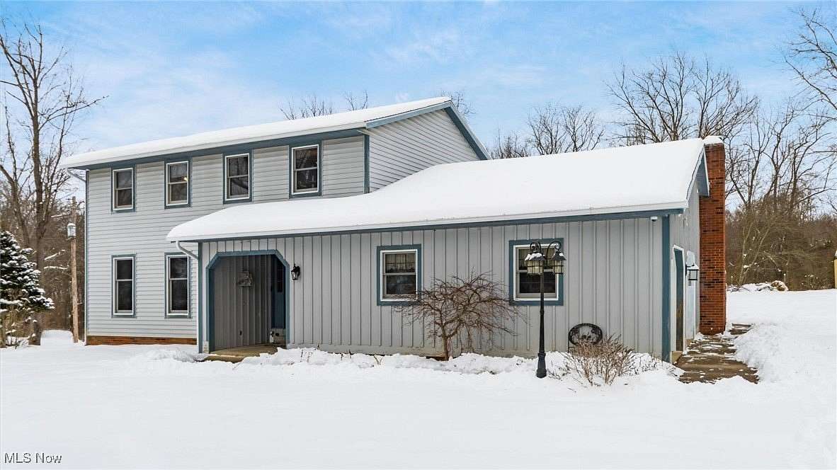 2 Acres of Land with Home for Sale in Zanesville, Ohio