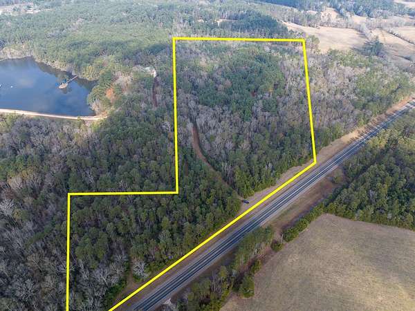 27 Acres of Recreational & Residential Land for Sale in Livingston, Texas