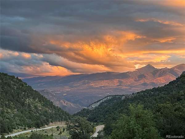 15 Acres of Recreational Land with Home for Sale in Cotopaxi, Colorado