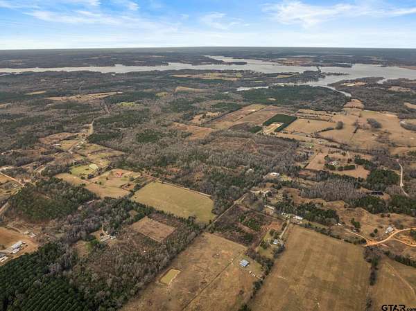 51 Acres of Land for Sale in Pittsburg, Texas